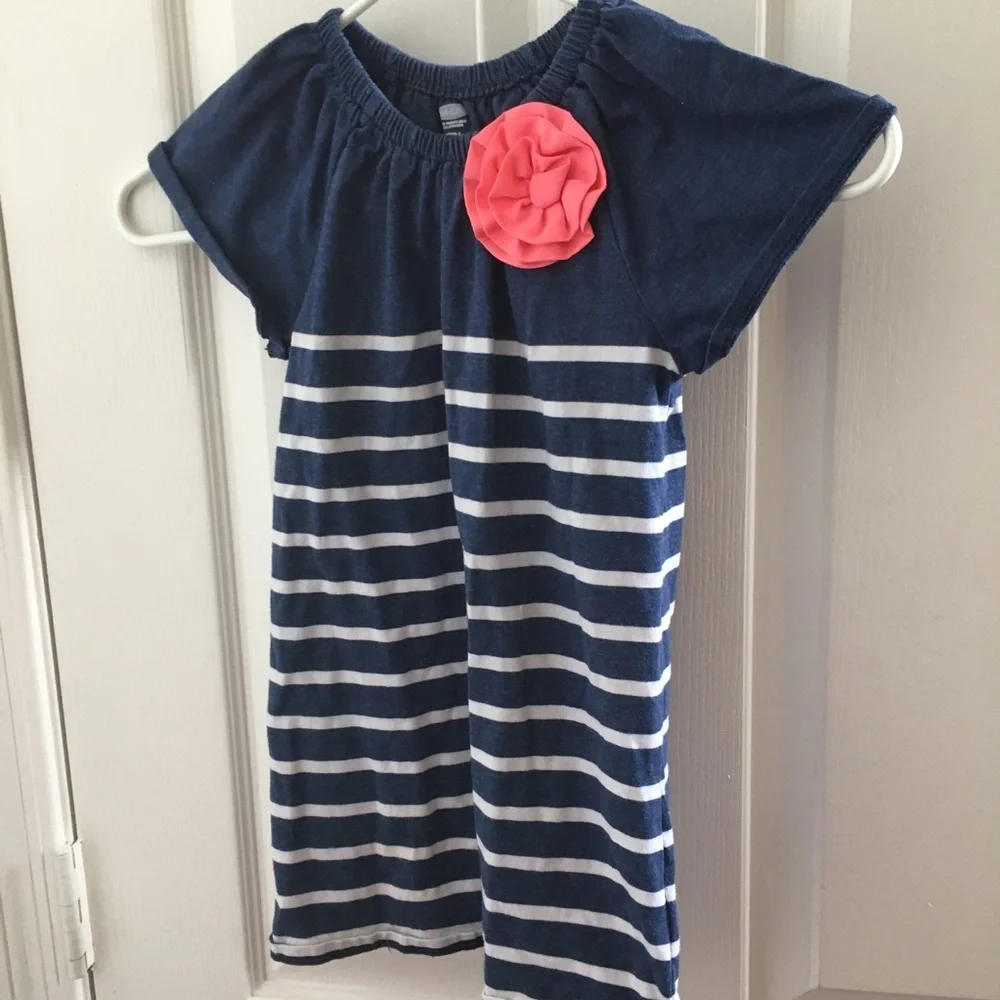 FINAL MARKDOWN GIRLS old navy dress 4t